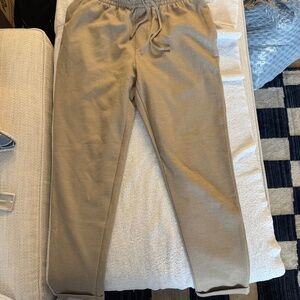 Zara sweats